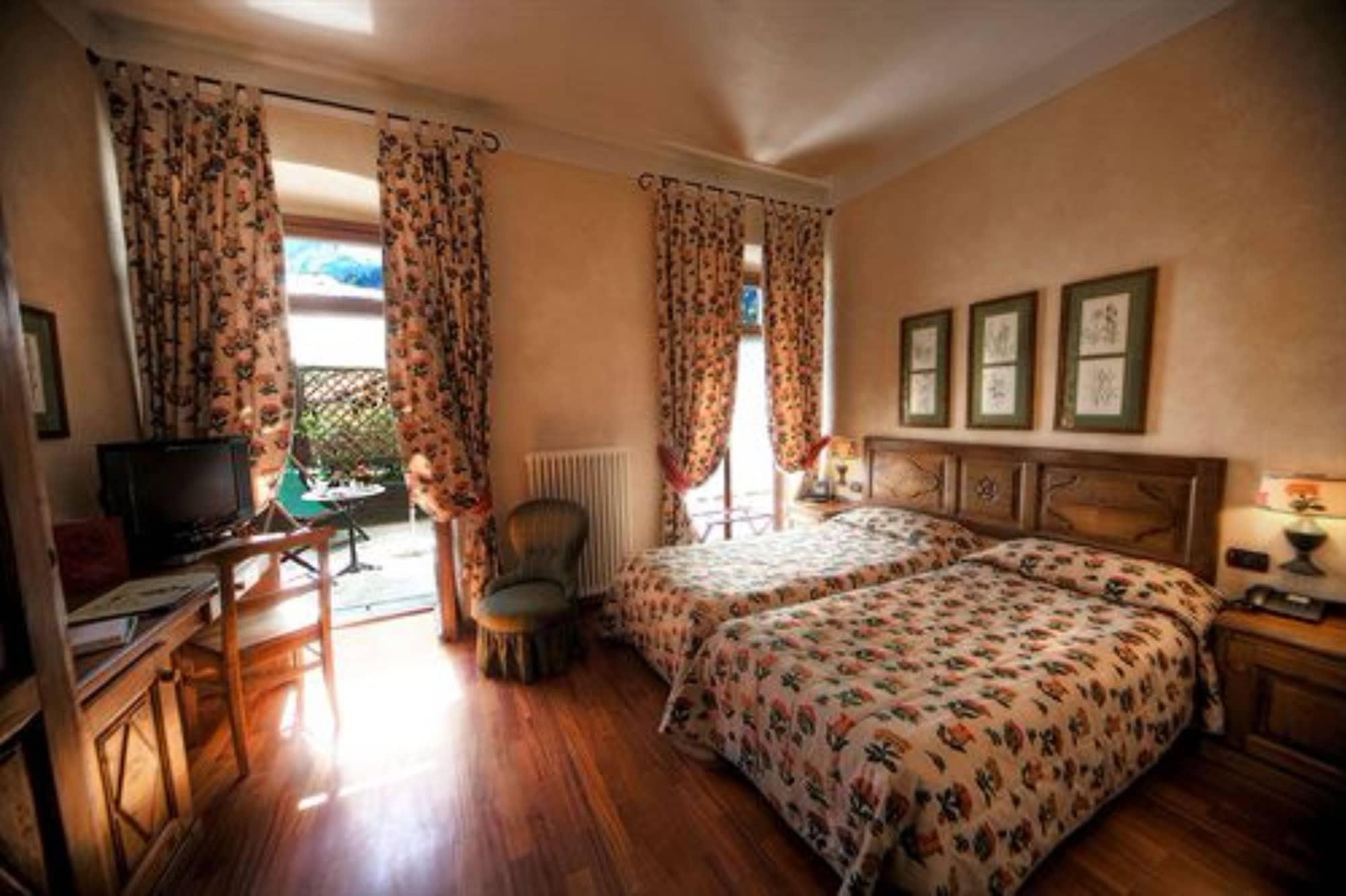 Villa Novecento Romantic Hotel - Estella Hotel Collection Courmayeur Room photo